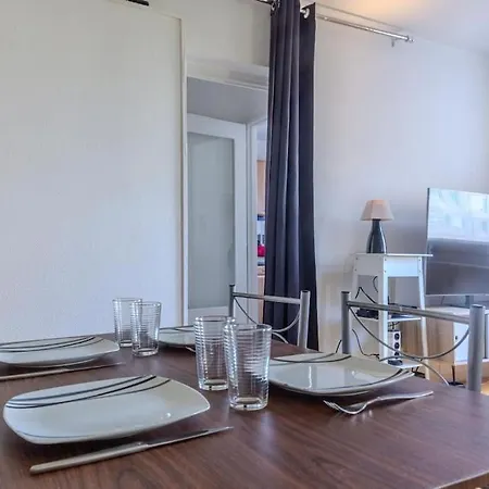 T2 A 5 Min Parc Tete D'or - Parking Prive Apartment *