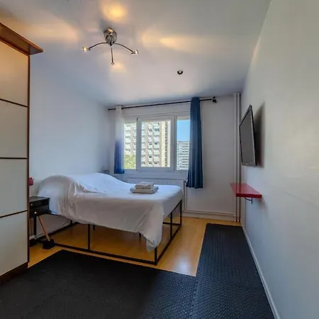 T2 A 5 Min Parc Tete D'or - Parking Prive Apartment