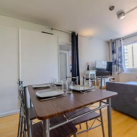 T2 A 5 Min Parc Tete D'or - Parking Prive Apartment *